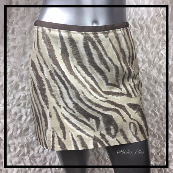 LOFT | Ann Taylor Silk Animal Print Mini Skirt - Picture 2 of 6